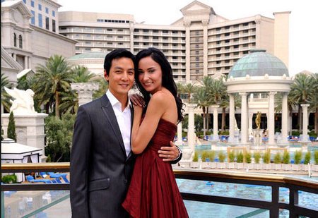 吴彦祖宣布女儿顺利出生 微博祝福难掩兴奋