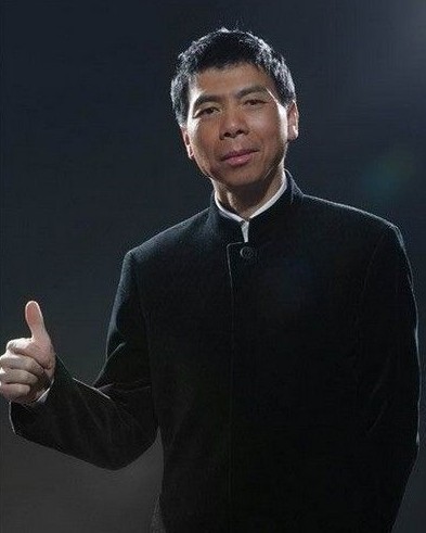 哈文下课了？曝冯小刚将任春晚总导演只差签约