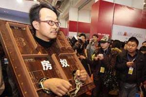 香港小姐20强亮相 素颜港姐“惊吓”多