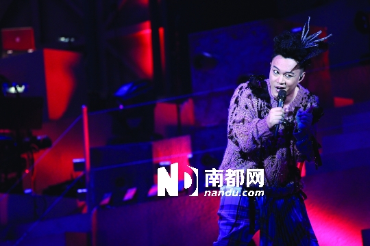 有什么样的时代，陈奕迅就唱什么样的“时代曲”