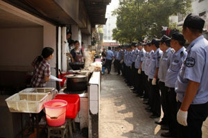 就怕货比货！香港小姐泰国小姐比基尼照大对比