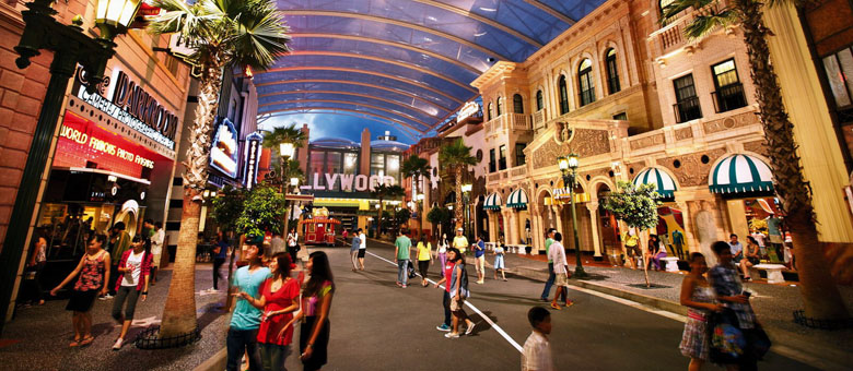 侧田mv打恶搞：吴彦祖成肌肉版小天鹅