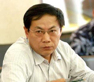 马云挑战房价遭任志强“鄙视”：300亿也就几块地钱