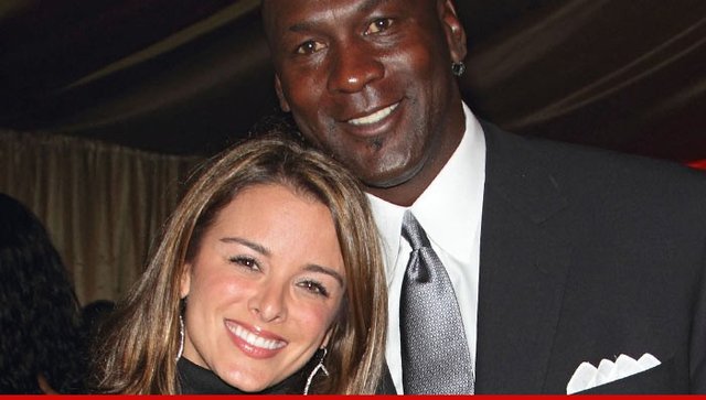 曝 乔丹妻子 怀上双胞胎