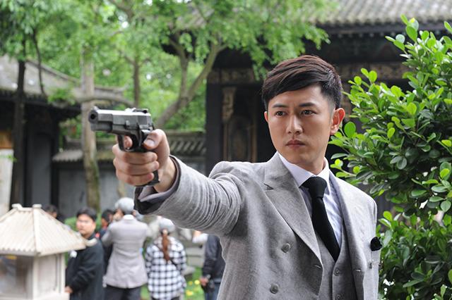 曝陈思诚佟丽娅婚纱照 新娘高呼：我嫁对了人