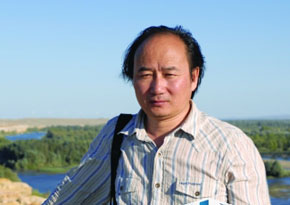 甜美幸福！郭美美晒与外籍男友恩爱照 