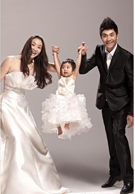 胡可疑怀二胎 <em>沙溢</em>:希望有<em>女儿</em>做贴心小棉袄(图