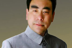 特型演员常铠霖被指强奸妇女拍裸照 曾饰演周恩来