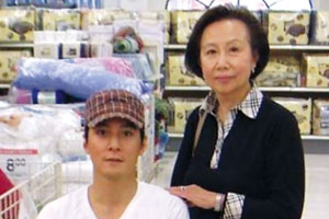 八一八乖仔吴彦祖“我和妈妈的故事”