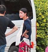 郭晶晶肚大如箩 与霍启刚同游泰国