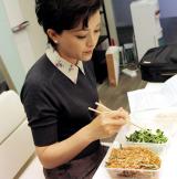 杨澜：女主播的一天