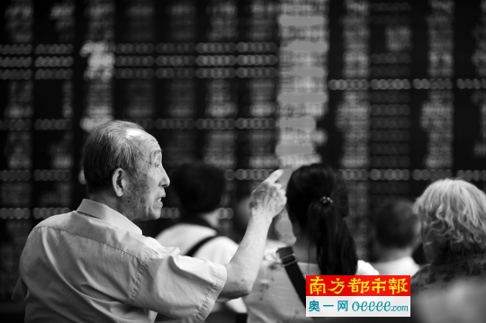 沪深两市超1200家公司股票今日停牌 占比超4