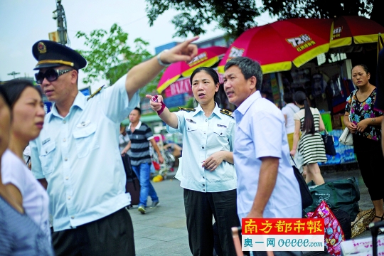 透视城管改革的荔湾样本 400人要管2300多项