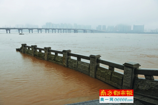 广东提早15天进入汛期 今明两天仍有大范围强