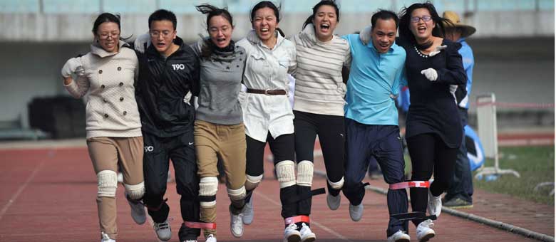 七人八足竞速赛火热开跑