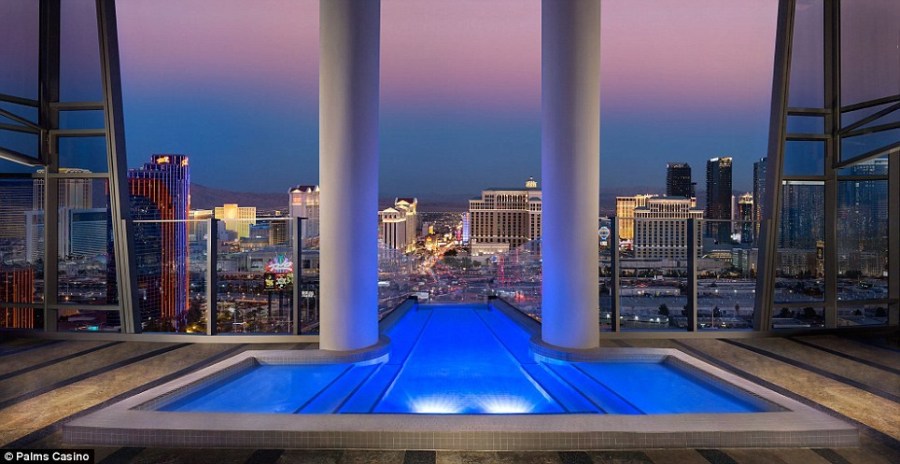 0209 旅游 | 2014-02-09 08:07 风景房:这是从拉斯维加斯棕榈赌场度假