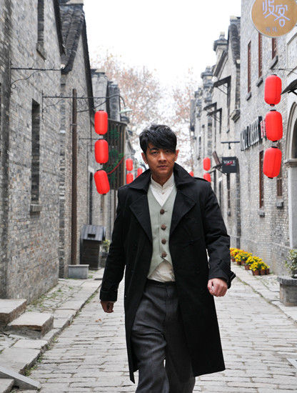 《飘帅》开播 夏侯镔形象多变成亮点