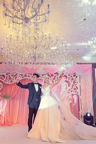 严宽杜若溪答谢宴现场直击 温馨浪漫