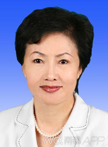 宋爱荣履新 省级纪委书记首次调任统战部长