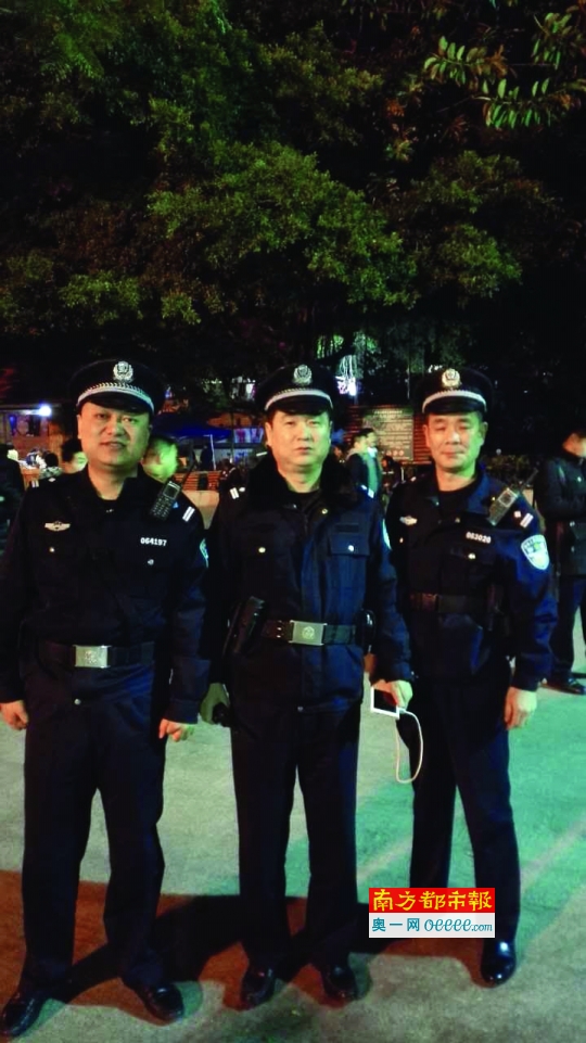 除夕夜 派出所所长连续四年在凤凰山上